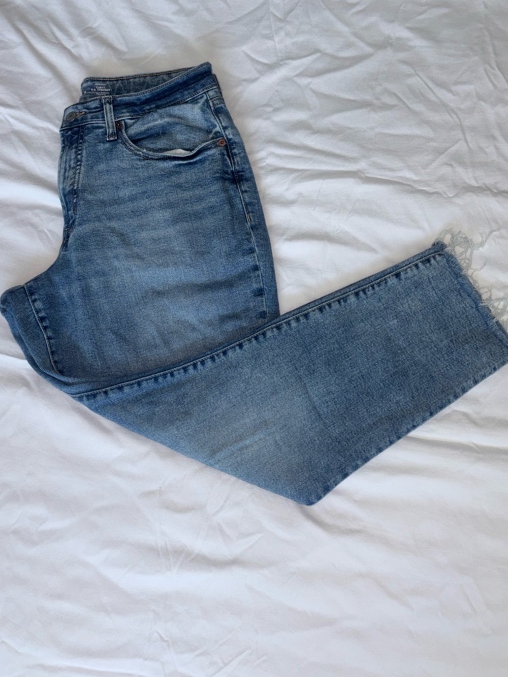 Old Navy Slightly ripped jeans